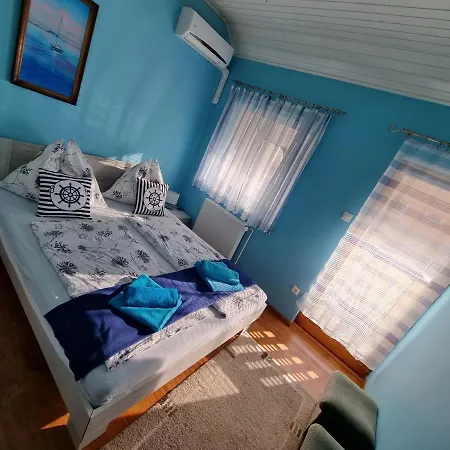 Balaton House Villa *