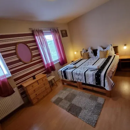 فيلة Balaton House Balatonboglár