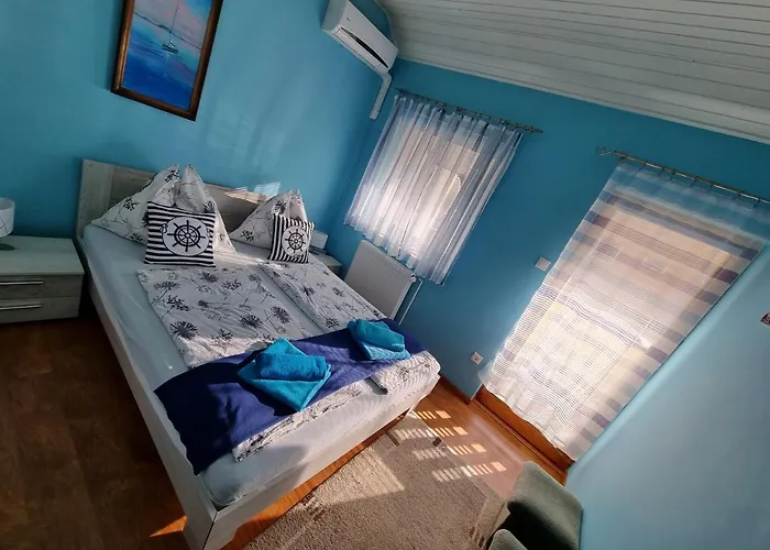 Balaton House Villa *